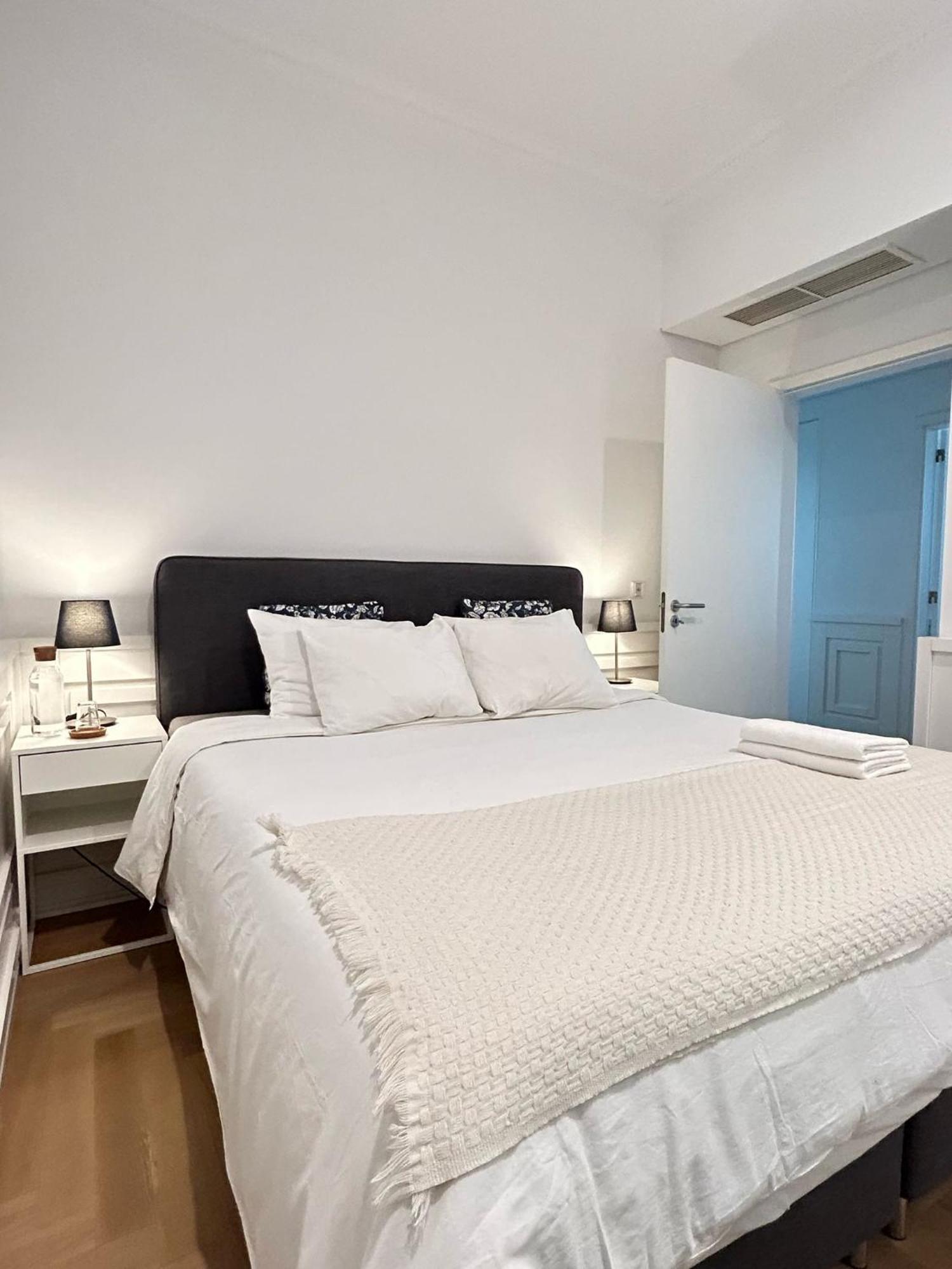 Suite In Shared House In Downtown Lissabon Exterior foto
